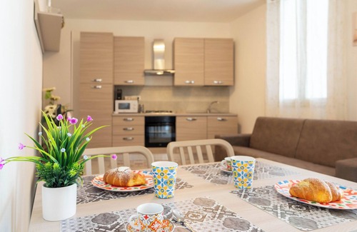 Solarino Apartment | Apartment La Loggia, offers all comforts for a relaxing vacation.