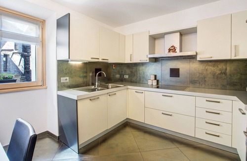 Grosio Apartment | Apartment 'La Maison du Bonheur Grosio' with Balconies & Wi-Fi