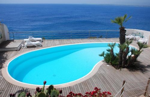 Plemmirio Apartment | Apartment La Rosa-4 by Interhome