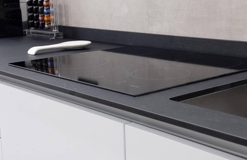 Albenga Apartment | Apartment 'Largodoria - Via Genova' with Sea View, Wi-Fi and Air Conditioning