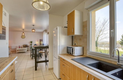 Goussainville Apartment | Apartment Le Thillay, 3 bedrooms, 6 persons