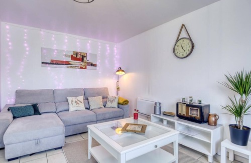 Goussainville Apartment | Apartment Le Thillay, 3 bedrooms, 6 persons