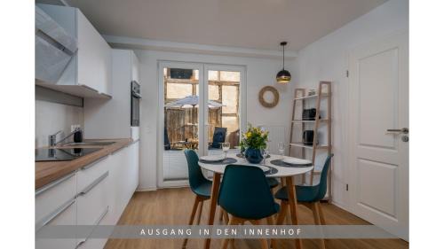 Edesheim Apartment | Apartment Leinetal mit Kamin, Seenähe, Terrasse