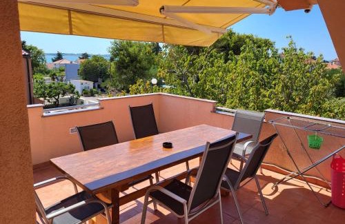 Vrsi Apartment | Apartment Leonardo