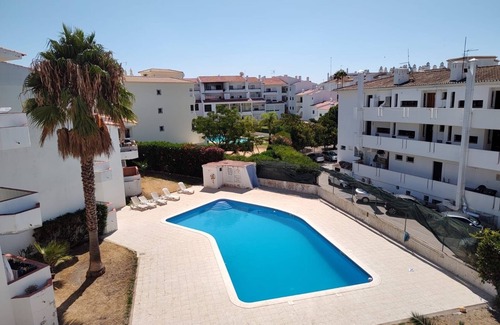 Montechoro Apartment | Apartment located in the wonderful region of Albufeira