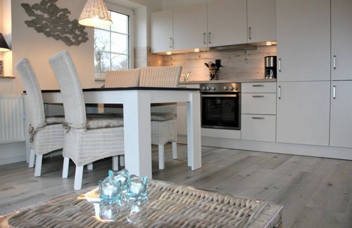 Neuharlingersiel Apartment | Apartment Mühlenstrich 1a Wg 12 "LEE" - House Sielblick