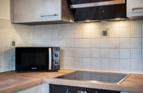 Schuttertal Apartment | Apartment 'Maisonette-ferienwohnung 1, 70qm' with Private Terrace, Shared Garden and Wi-Fi