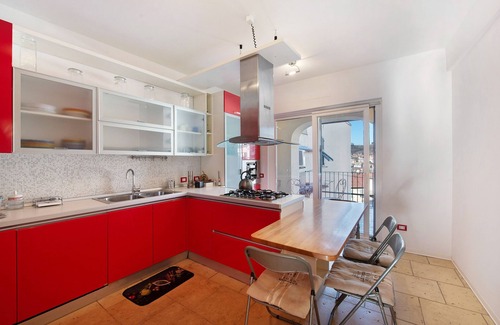 Ovada Apartment | Apartment 'Maria's Home' with Private Terrace, Balcony and Air Conditioning