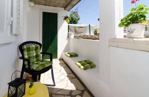 Gornji Kono Apartment | Apartment Mir - Studio Apartment with Garden View