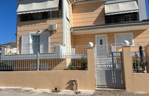 Loutra Oraias Elenis House | Apartment Mitrou 2