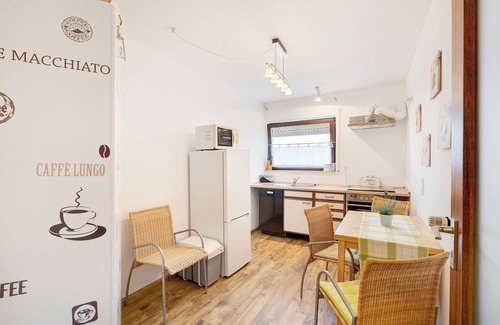 Scheuern Apartment | Apartment "Murgperle" with Mountain View, Private Terrace & Wi-Fi