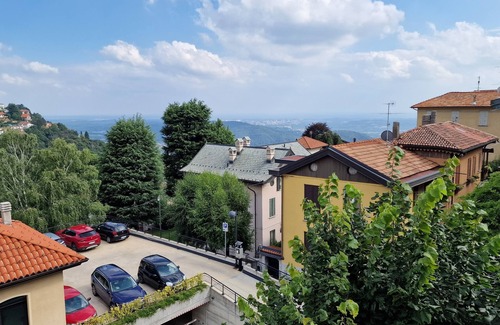 Brunate Apartment | Apartment near the funicular