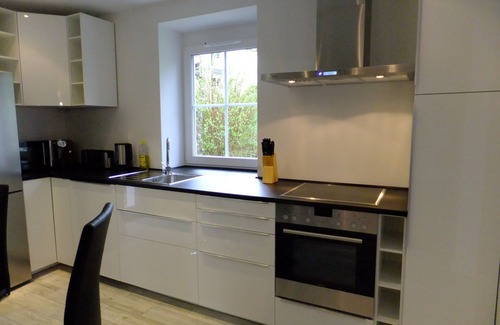 Poecking Apartment | Apartment Night and Day (60 m²) on Lake Starnberg