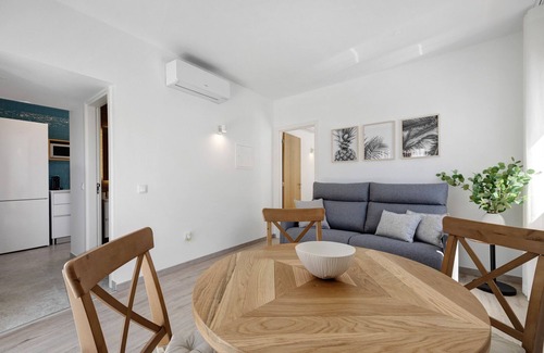 Lagos City Center Apartment | Apartment 'Old Town Apartments Sea View' with Sea View, Wi-Fi and Air Conditioning