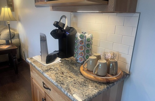 Corvallis Apartment | Apartment on Private Small Ranch - Sapphire Mtns