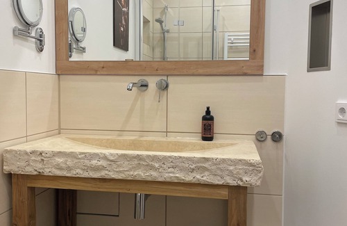 Hoehr-Grenzhausen Apartment | Apartment Orchidee mit 17 qm