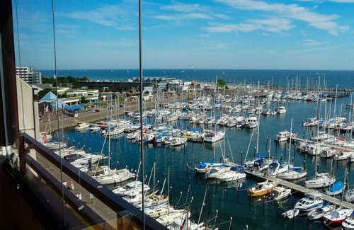 Damp Apartment | Apartment 'Ostseeresidenz Damp - Ferienwohnung' with Sea View, Balcony and Wi-Fi