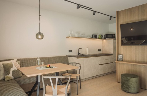 Mosern Apartment | Apartment-Private Bathroom-Countryside view- Apt.L mit Balkon/Garten