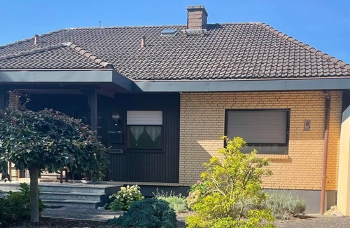 Polch Apartment | Apartment Petra - 2-bed apartment with shower and bath, 1 bedroom