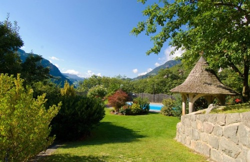 Barbiano Apartment | Apartment 'Portugieser' with Mountain View, Shared Pool and Wi-Fi