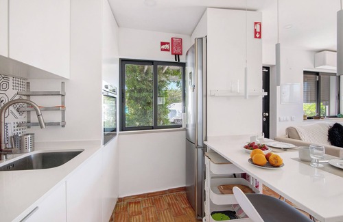 Sao Bras de Alportel Apartment | Apartment 'Casa 3 Limões' with Mountain View, Wi-Fi and Air Conditioning