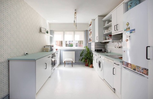 Getxo Apartment | Apartment renovated in 2025 next to the sea and surrounded by gardens - Getxo, Bilbao