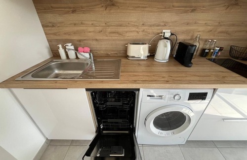 Le Palais Apartment | Apartment 'Regard Marin - 4 Pers' with Balcony