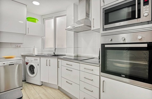 Mareny Barraquetes Apartment | Apartment "Relax Les Palmeres" with Sea View, Terrace & Wi-Fi