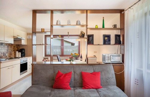 Vogt Apartment | Apartment 'Riedesser' with Private Terrace, Private Garden and Wi-Fi