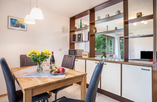 Vogt Apartment | Apartment 'Riedesser' with Private Terrace, Private Garden and Wi-Fi