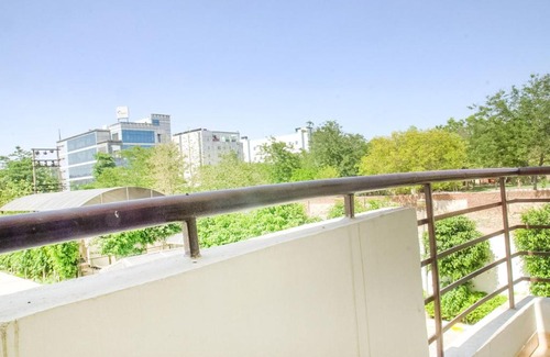 Sector 39 Apartment | Apartment room in Sec-39, Gurgaon, by GuestHouser 18890