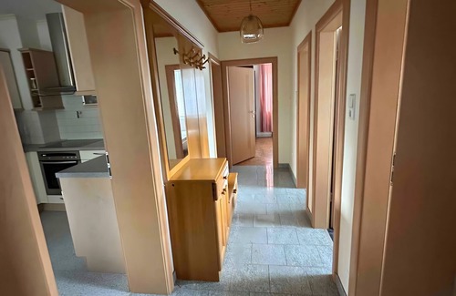 Spielberg Apartment | Apartment 'Schöne Ferienwohnung Im Murtal' with Mountain View, Private Terrace and Wi-Fi