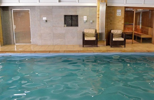 Fareham Apartment | Apartment set in grounds of a country club