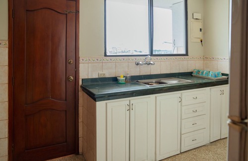 Salinas Apartment | Apartment - Sleeps & Free Parking