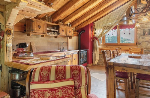 Monno Apartment | Apartment 'Soggiorno Con Camera Deluxe' with Mountain View, Private Terrace and Private Garden