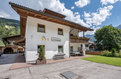 San Giovanni Apartment | Apartment 'Sonne Nr. 14' with Mountain View, Garden & Wi-Fi