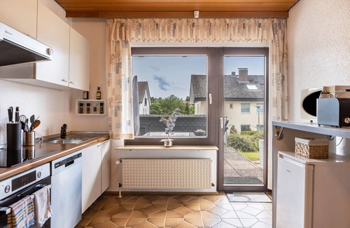 Bad Hersfeld Apartment | Apartment 'Sonnenschein' with Private Terrace and Wi-Fi