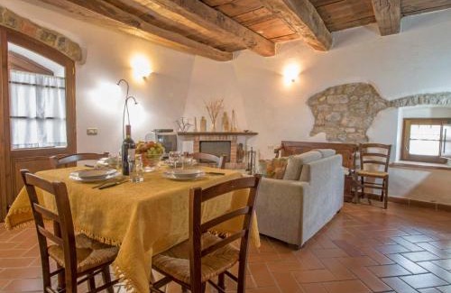 Santa Fiora Apartment | Apartment Spiga by Interhome