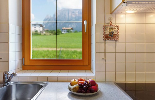 Fie allo Sciliar Apartment | Apartment "Stinerhof - Schlernblick" with Mountain View, Wi-Fi, Balcony & Garden