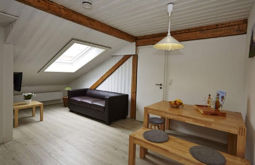 Igersheim Apartment | Apartment Stutenglück - modernly furnished with two bedrooms