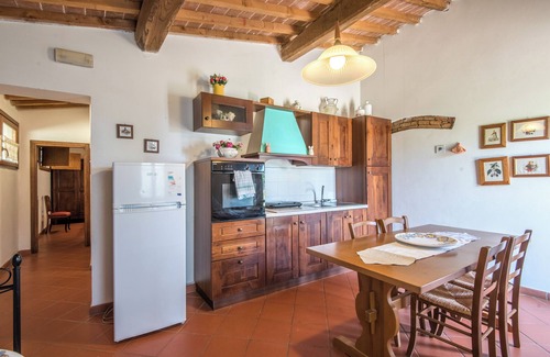 Castiglion Fibocchi Other | Apartment "Trilocale Etrusco" with Shared Pool, Garden & Wi-Fi