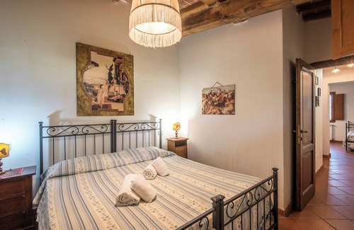 Castiglion Fibocchi Other | Apartment "Trilocale Etrusco" with Shared Pool, Garden & Wi-Fi