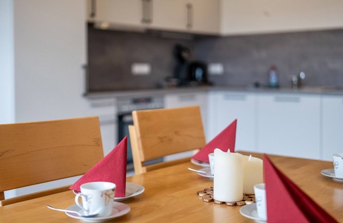 Ravensburg Apartment | Apartment 'Tanne' with Balcony and Wi-Fi