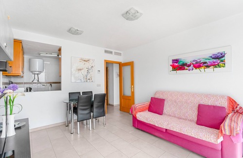 Raval Roig Apartment | Apartment 'Topete' with Sea View, Wi-Fi and Air Conditioning