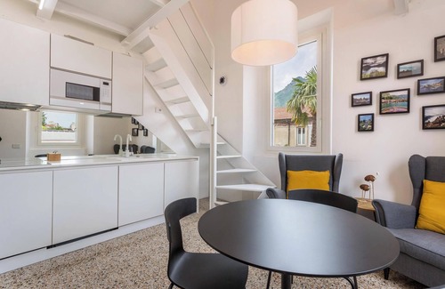 Lecco Apartment | Apartment "Varenna amorevole dimora in Lecco" with Air Conditioning