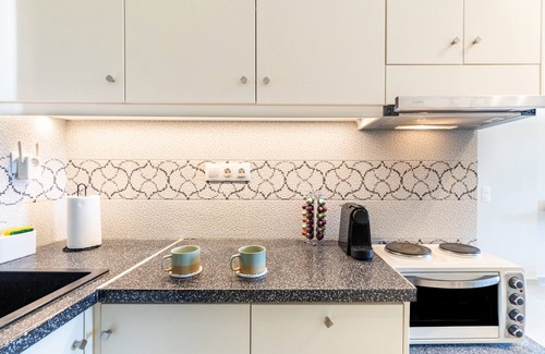 Almiros Beach Apartment | Apartment 'Villa Maria 2' with Sea View, Wi-Fi and Air Conditioning