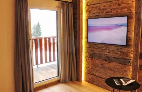 Graechen Apartment | Apartment Wiedersehn Dachgeschoss by Interhome