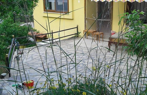 Kumluca Cabin | Apartment with 4 beds: small balcony and large veranda - holiday home Waldwilla-Waldapart