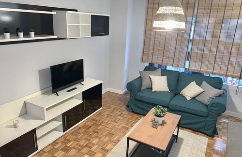 Gijon-Este Apartment | Apartment with garage one step away from the beach