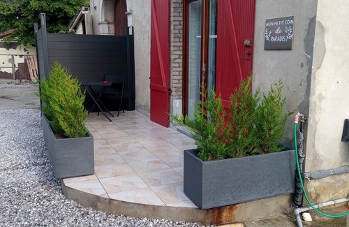 Puyoo Apartment | Apartment with garden and freestanding pool